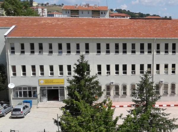 Hüsniye Hanım Mesleki ve Teknik Anadolu Lisesi Fotoğrafı